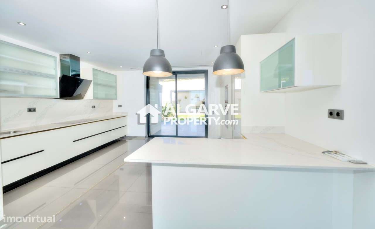 Marina de Albufeira - Excelente moradia com vista panoramica - Grande imagem: 5/52