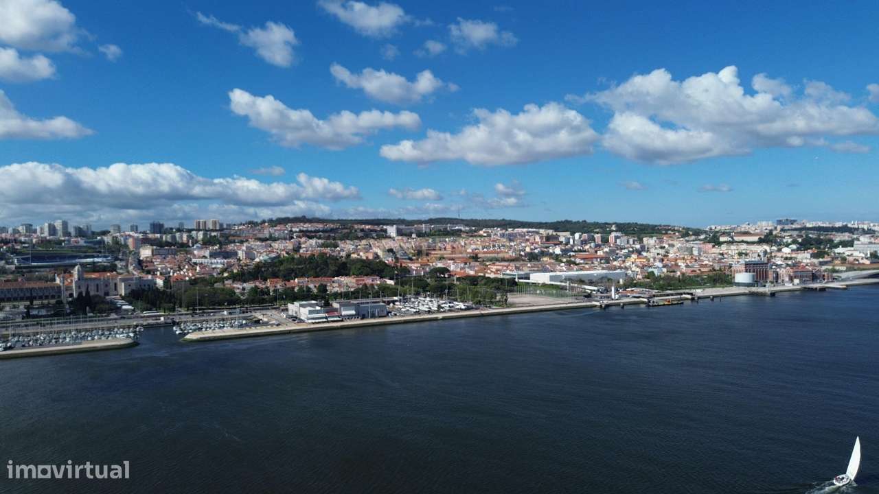 T2 com varandas em condominio com Jardim e Ginásio - Grande imagem: 1/16