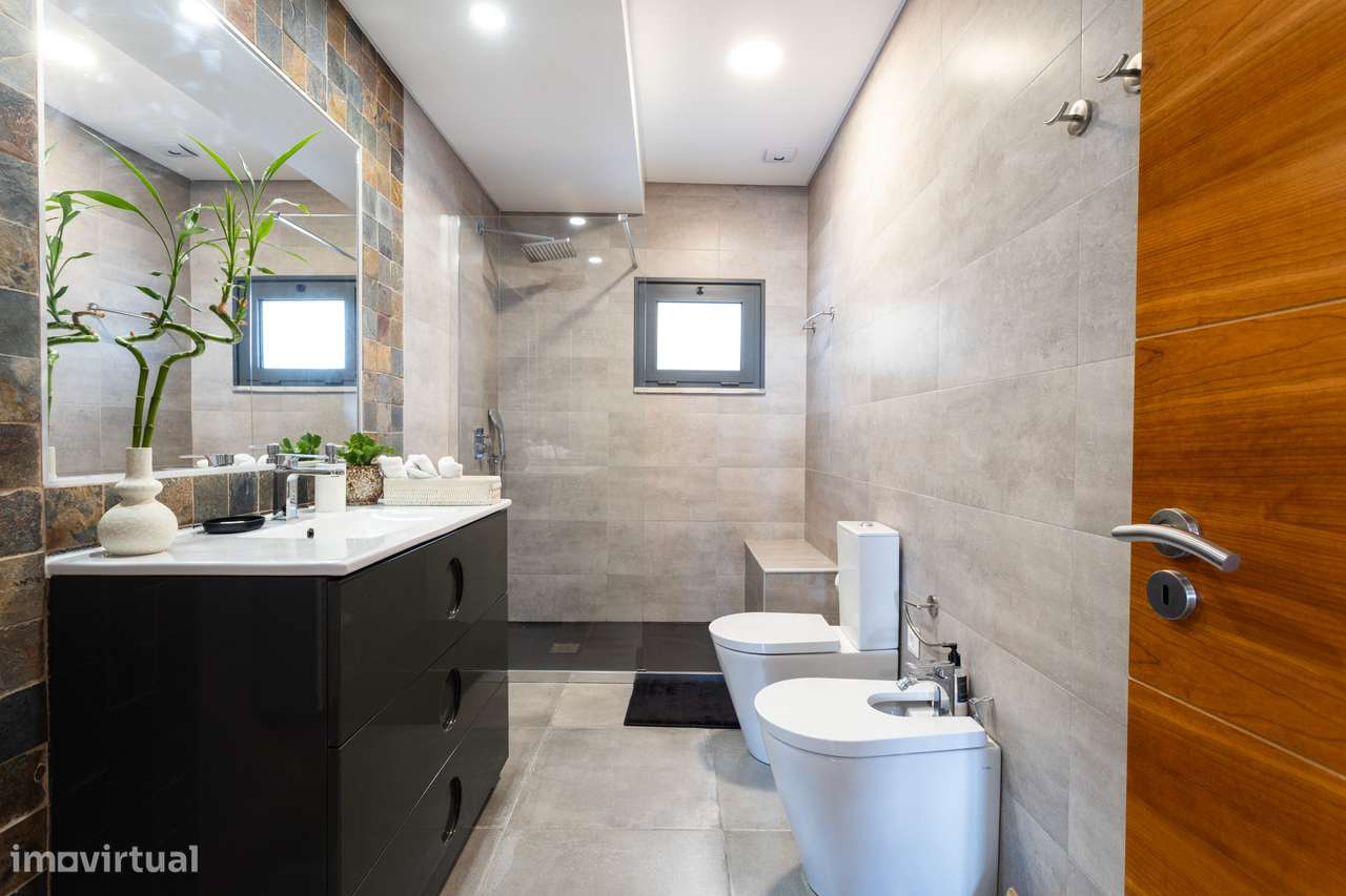 Oportunidade única: Moradia Isolada de Sonho em Famões: Conforto, Mode-16