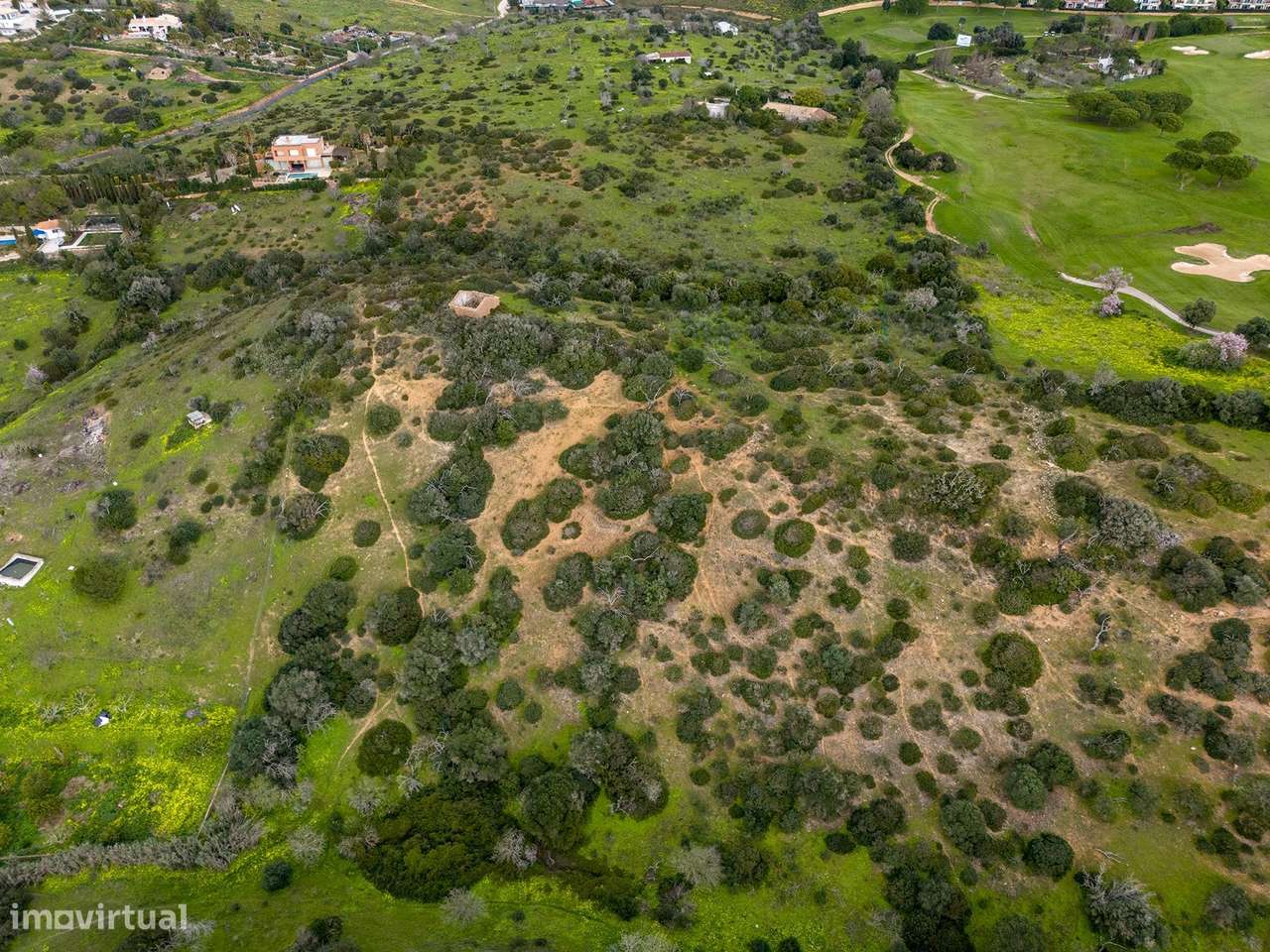 TERRENO COM RUINA COM POTENCIAL ÚNICO E VISTA DESLUMBRANTE NA ATALAIA, - Grande imagem: 5/10