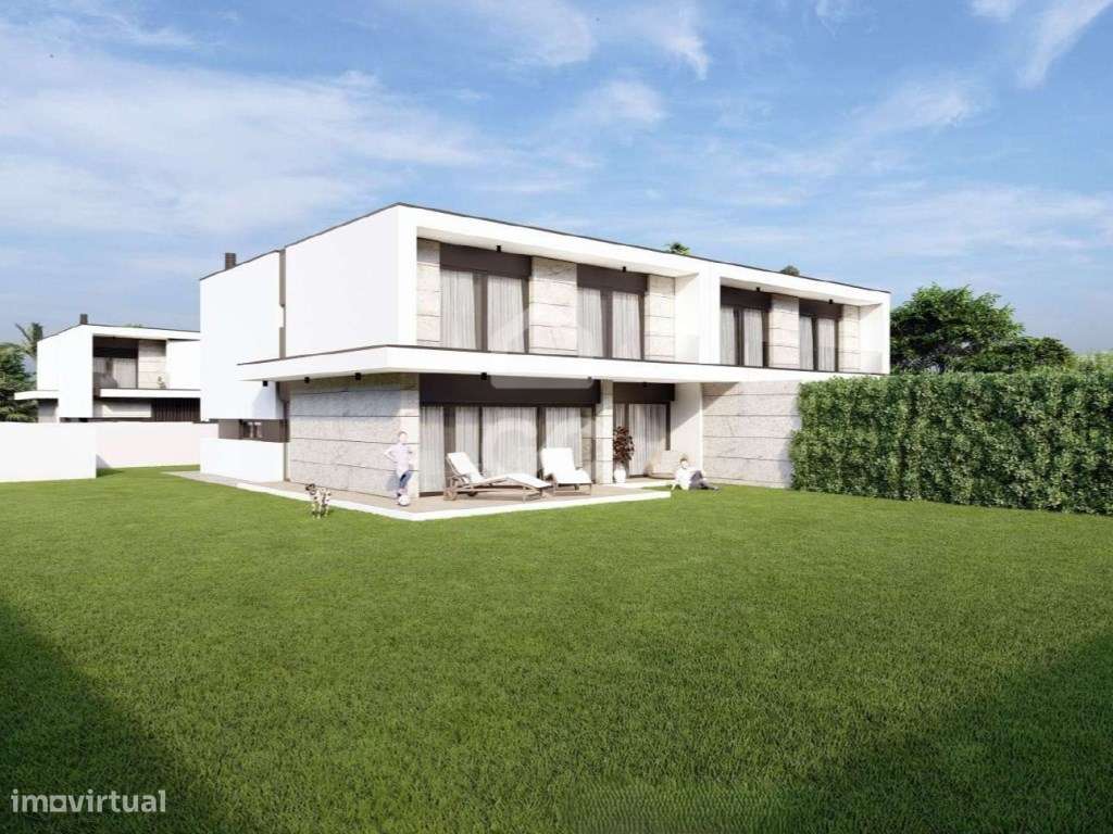 Moradia T3+1 com 3 suítes em Condomínio Fechado - Antas, Vila Nova ... - Grande imagem: 5/14