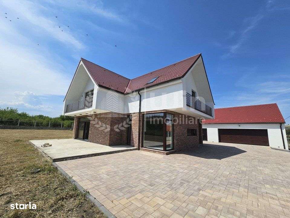 Casa cu 4 camere | 256 mp utili | 2000 mp teren | Sat. Aiton - Imagine principală: 3/19