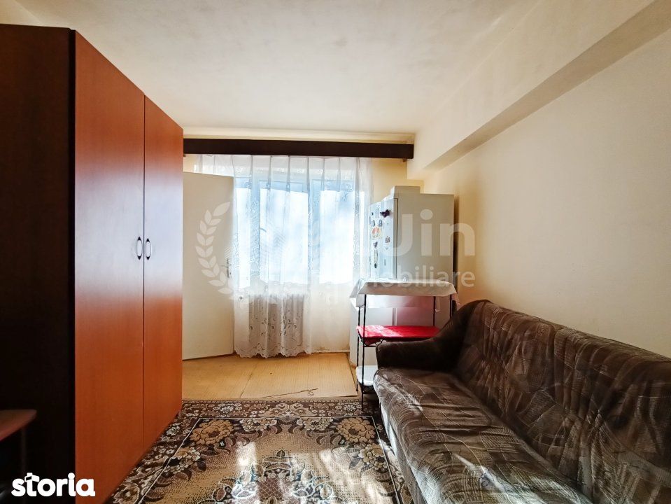 Apartament 4 camere | Manastur | Bloc de 4 etaje | Zona Primaverii!