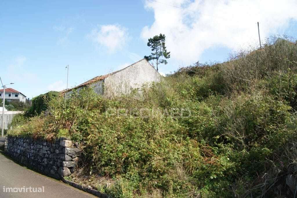 Palheiro e terreno para Reconstruir  nas Achadas da Cruz Porto Moniz - Grande imagem: 3/8