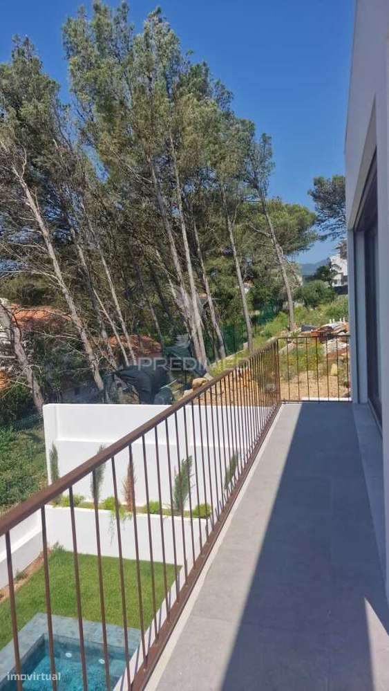 Moradia T3 com piscina em Cascais - Grande imagem: 5/35