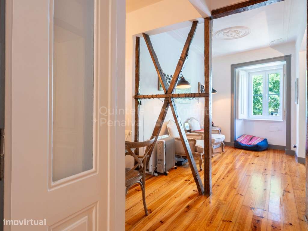 Apartamento T2 renovado, na Estrela - Grande imagem: 4/25