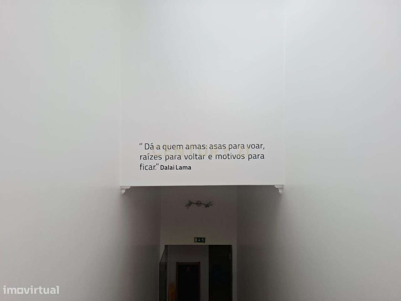 Café em Paço da Comenda com Acesso Direto e Espaço Aberto-15