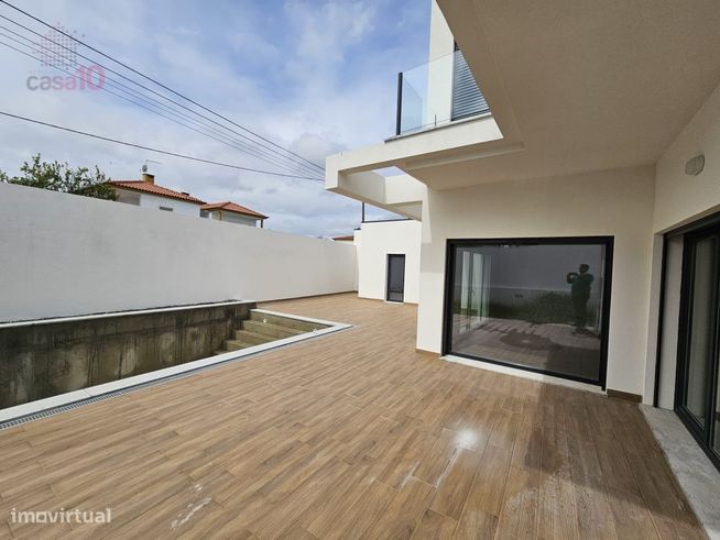 Moradia nova, com piscina, para venda em Azeitão-20