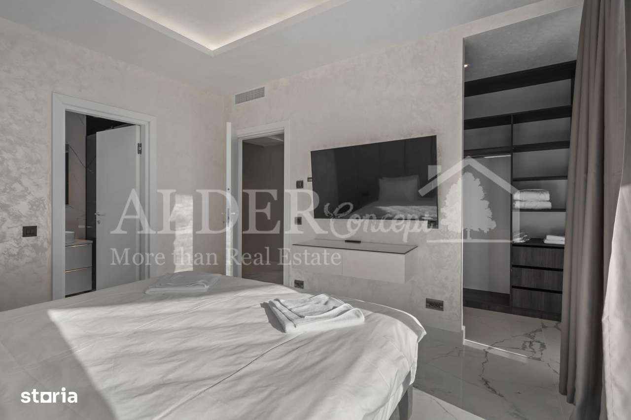 FIRST MAMAIA, CROWNE PLAZA, 3 CAMERE, MOBILAT!-4