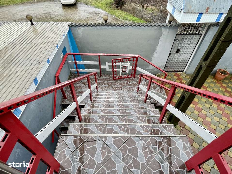 Casa 445 mp Dochia –spatii foarte mari, 5000 mp curte, ideal familie - Imagine principală: 4/19