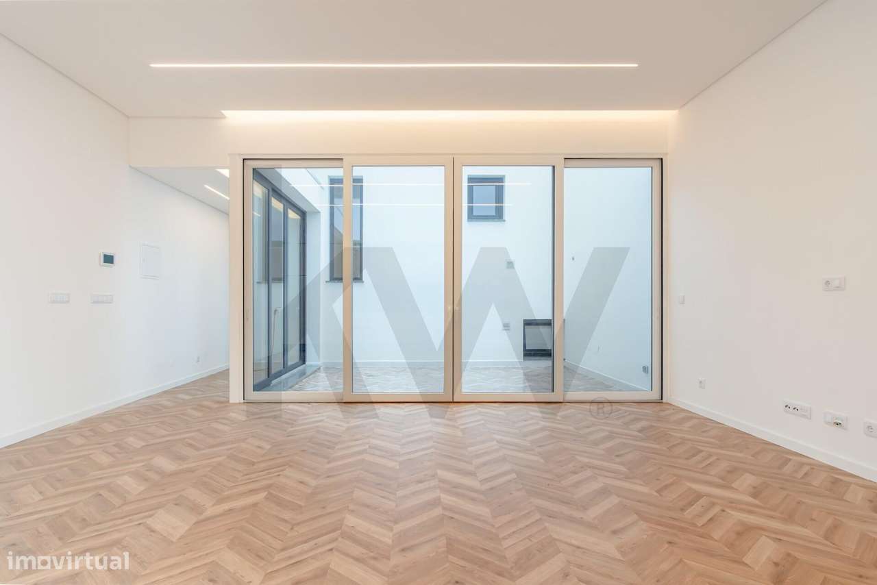 Este T3 Duplex na zona da Palhavã parece ser uma excelente oportunidad - Grande imagem: 5/26