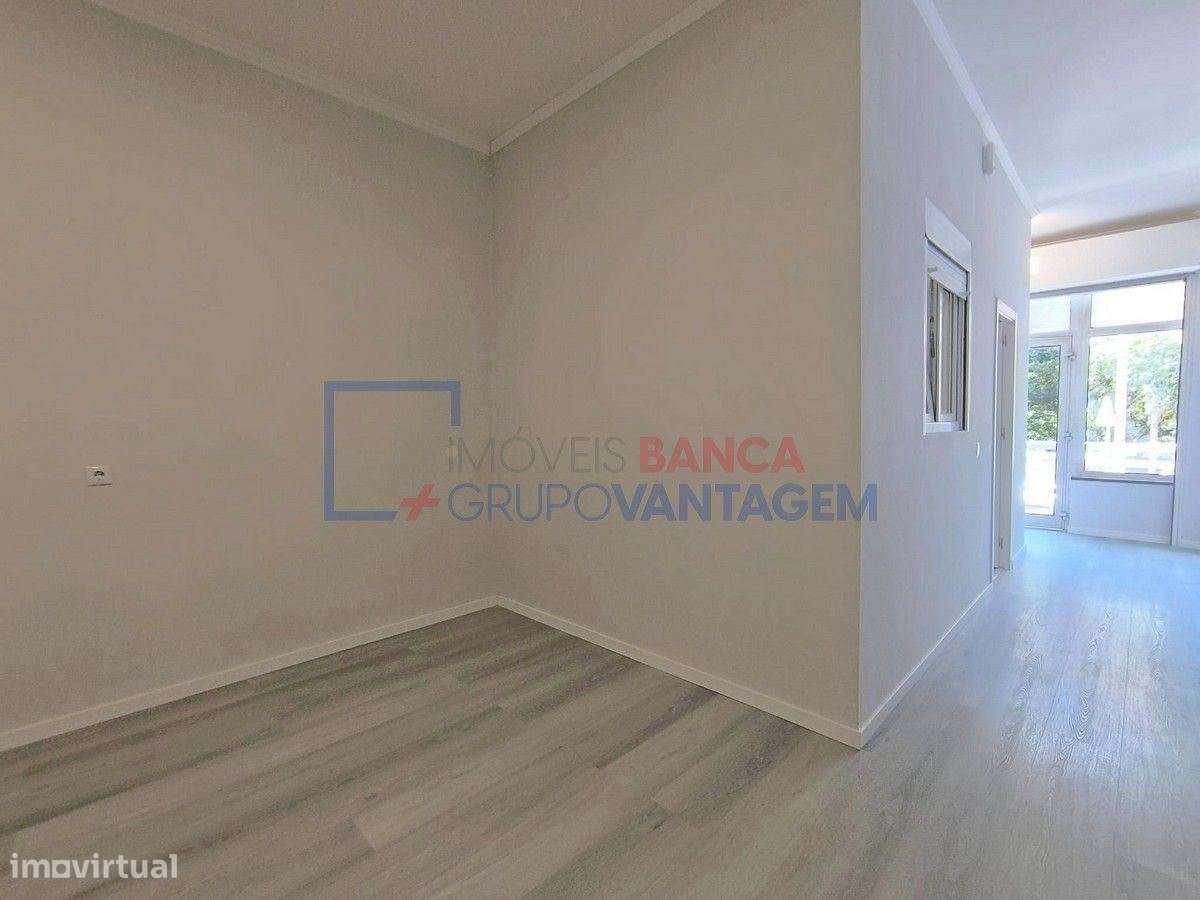 Loja - Apartamento T1 -Belas - Grande imagem: 4/30