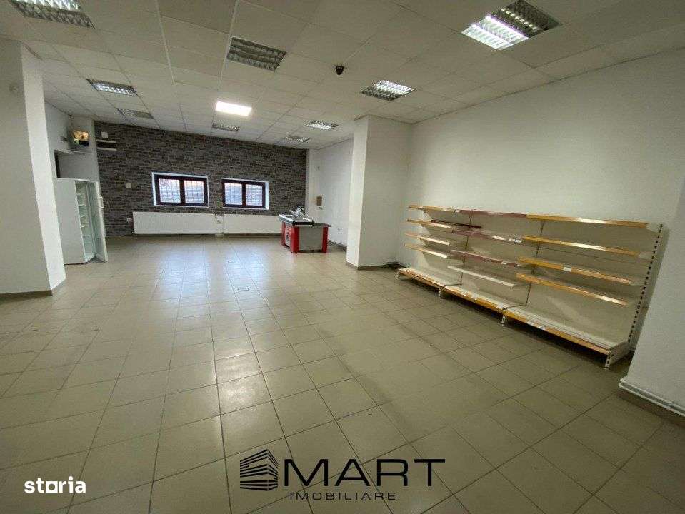 Spatiu comercial in Poplaca - Imagine principală: 5/10