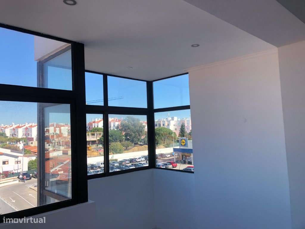 Apartamento T2 Totalmente Renovado - Grande imagem: 5/22
