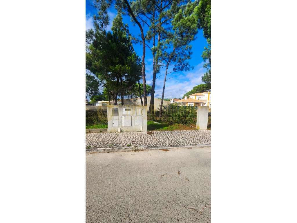 Terreno em Lagoa de Albufeira - Grande imagem: 3/16