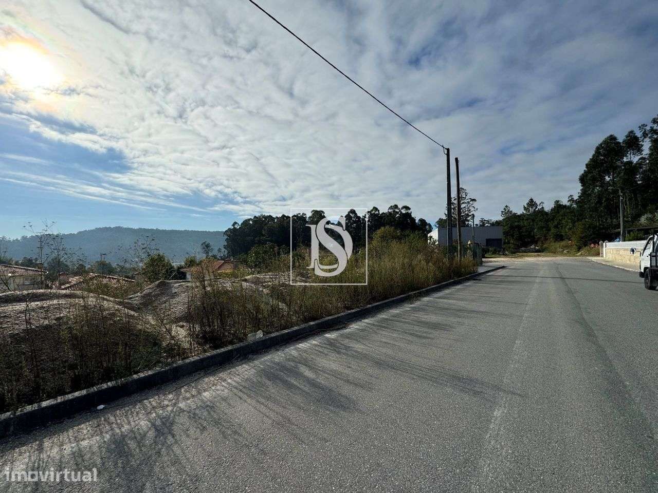 Terreno urbano com 540 m², em Vimieiro, Braga - Grande imagem: 5/16