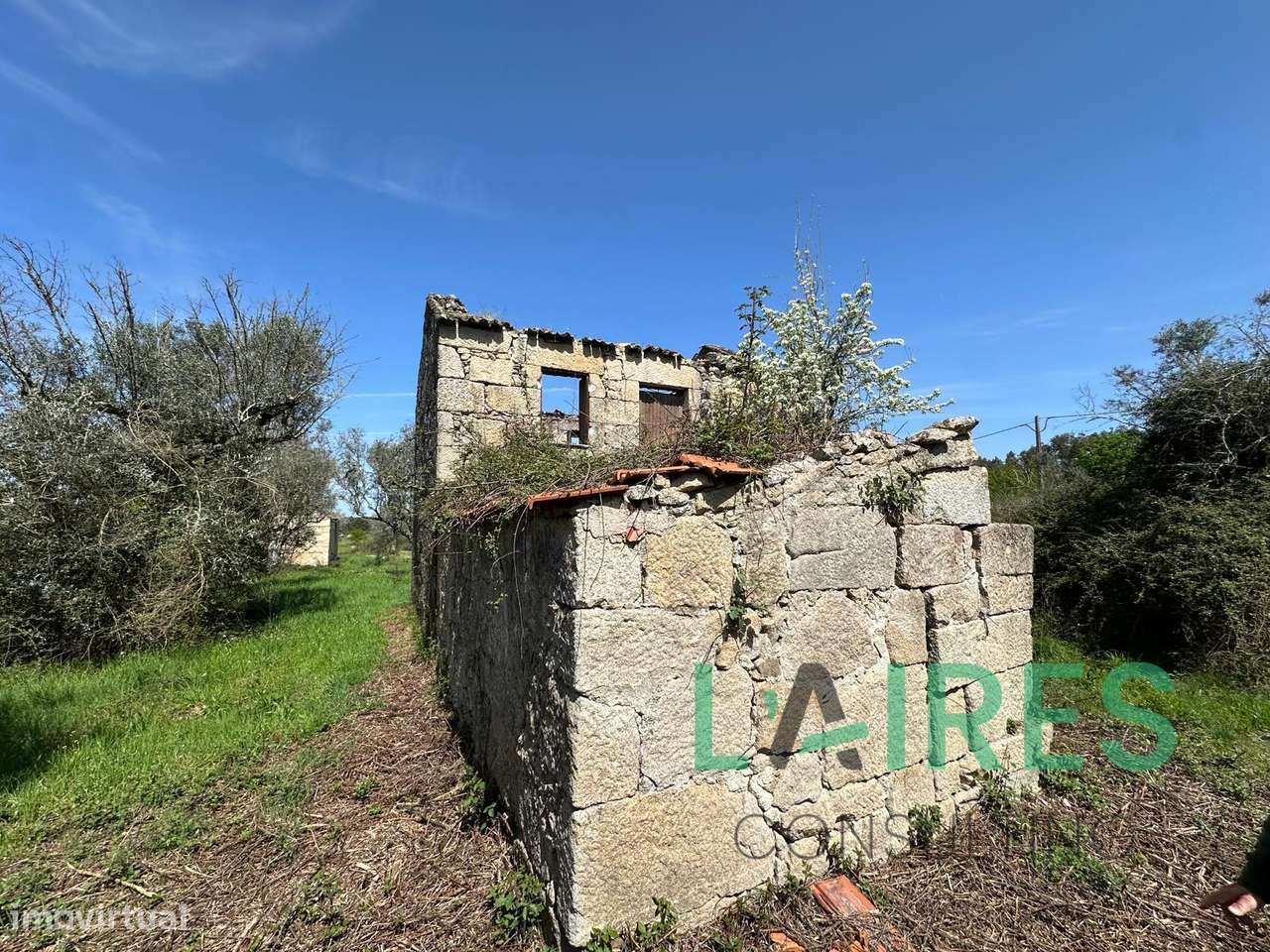 Vende-se em Pinhanços, Seia-14