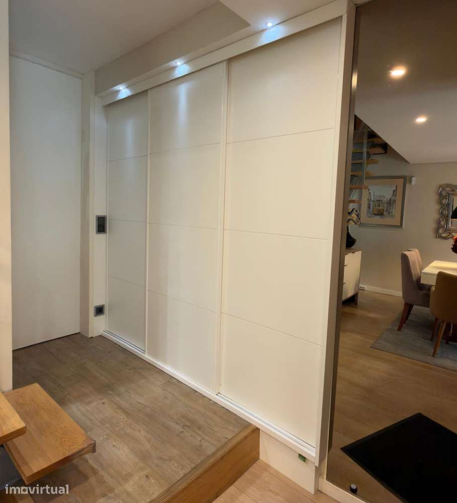 Apartamento T3 Duplex ao Monte dos Burgos-12