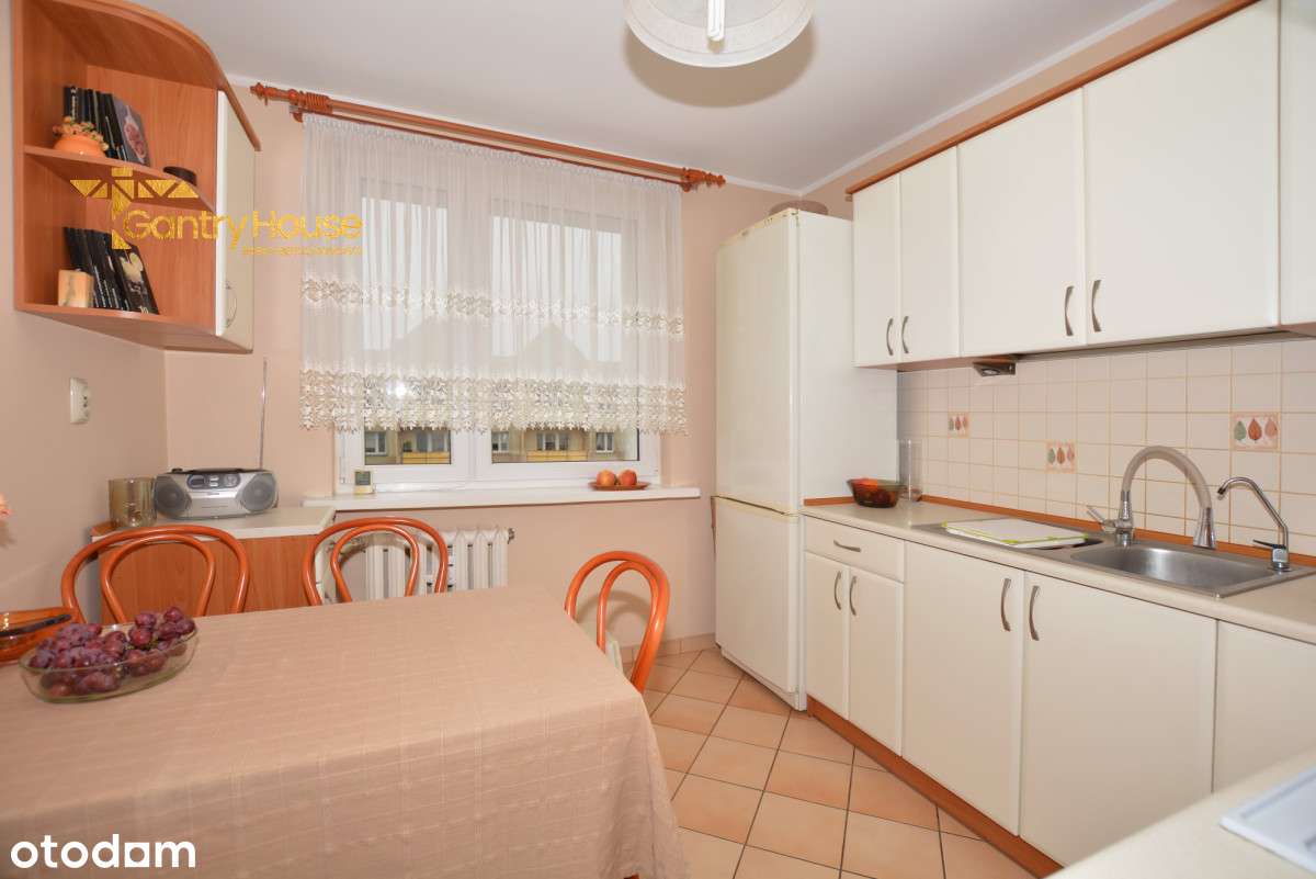 Duże 4-pokojowe mieszkanie na ul. Wyczółkowskiego-3