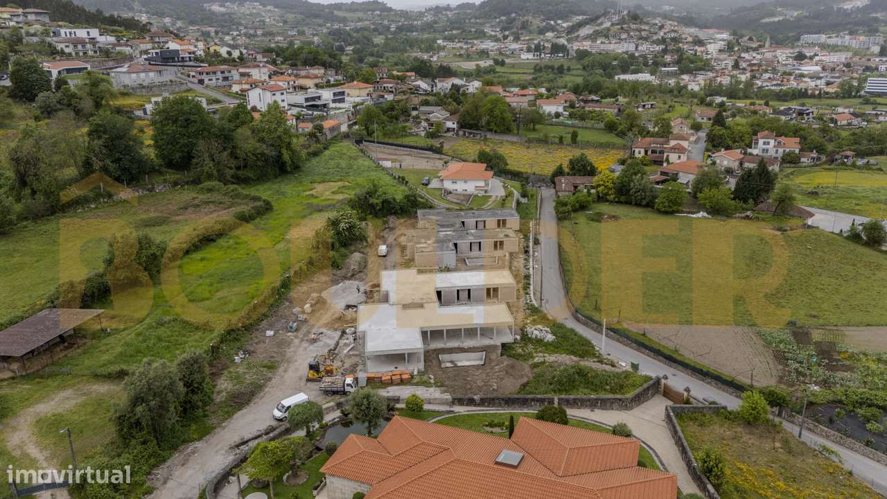 Moradia T3+1 em Galegos-1