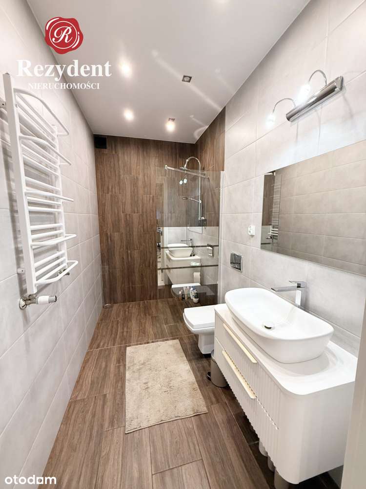 Nowoczesny, przestronny dom w spokojnym otoczeniu-10