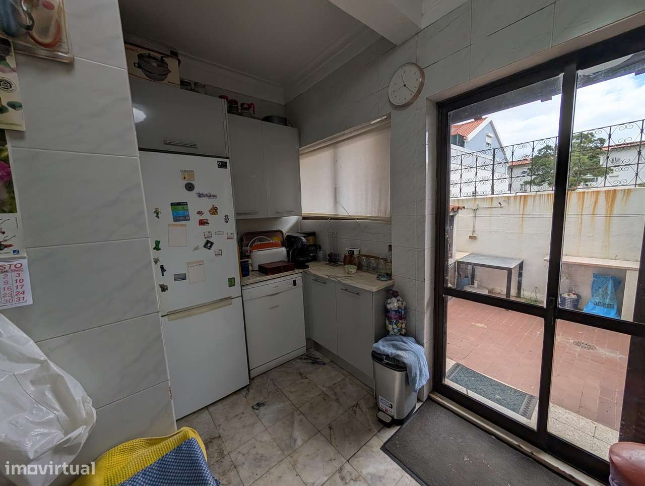 Excelente moradia centro Costa Caparica-40