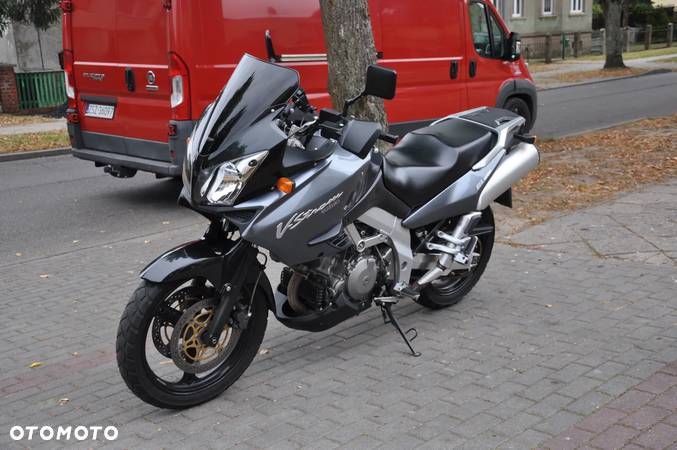 Suzuki V-STROM - 8