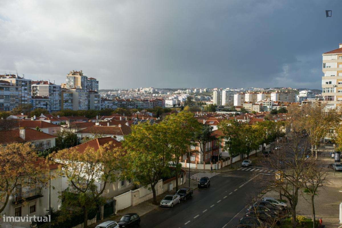 Quarto - localizado em Benfica Lisbon - Grande imagem: 4/9