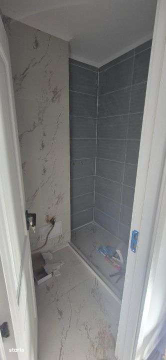 Garsoniera la Cheie, zona Calarasilor Viziru, etaj 6. - Imagine principală: 3/3