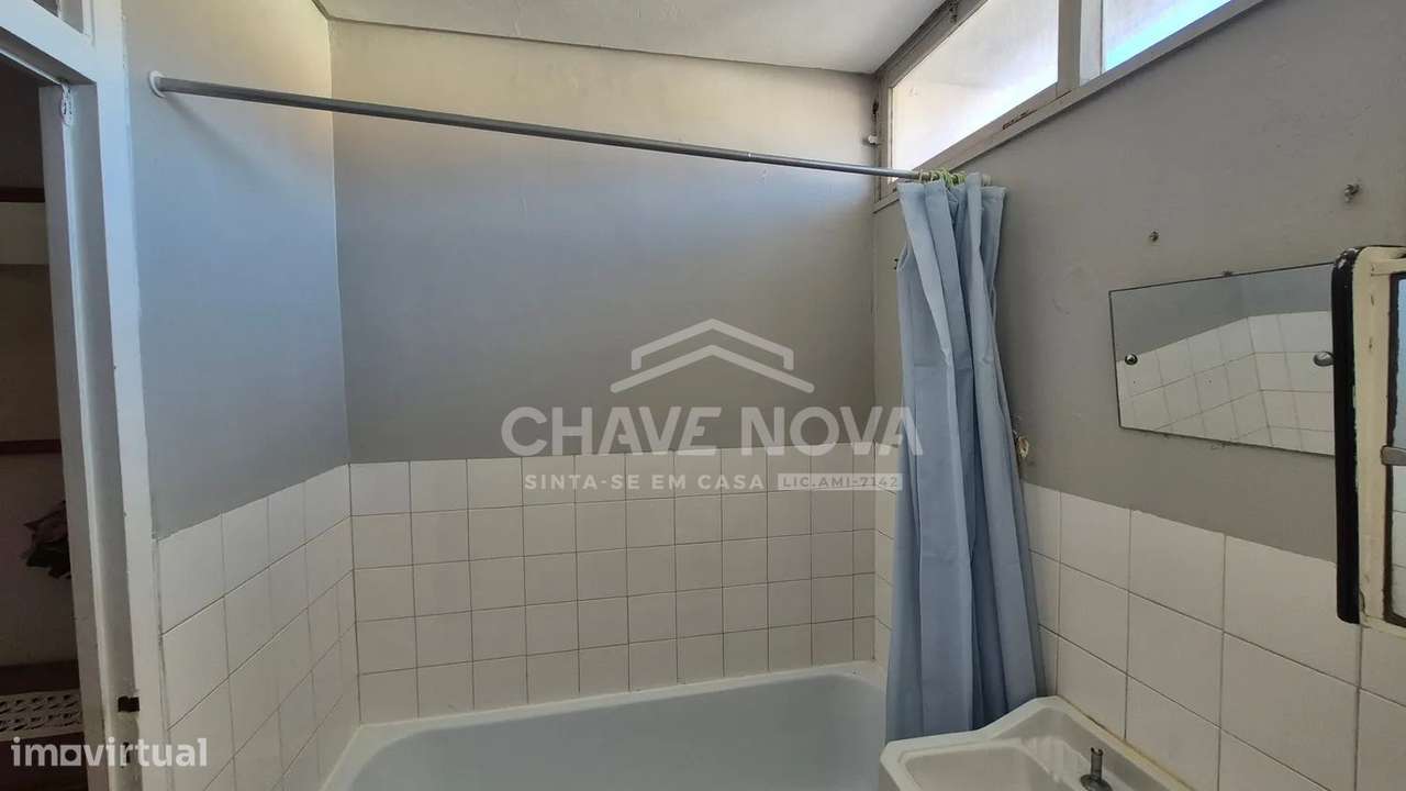 Moradia T2+1 c/garagem em Mafamude  (Urbanização do Cedro, Mafamude)-11