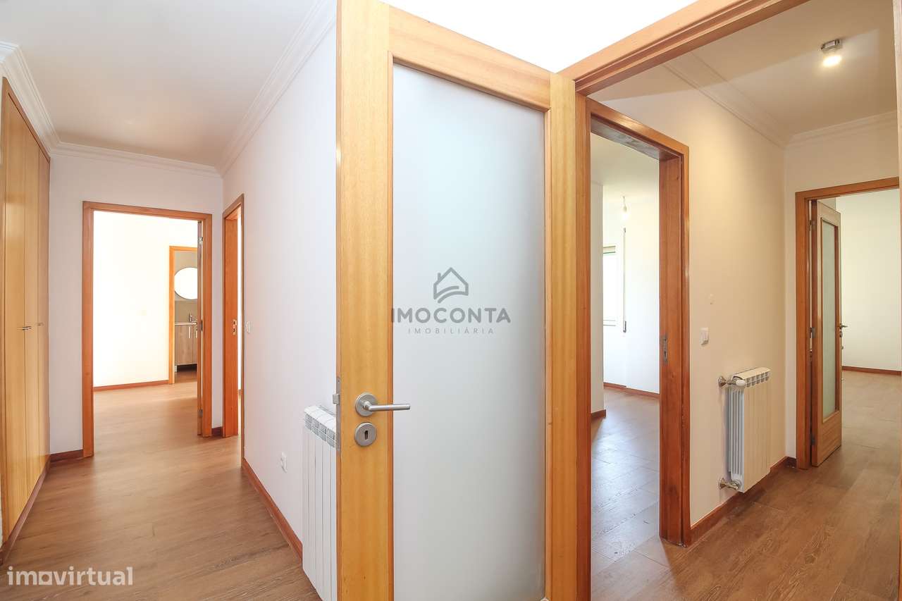 T2+1 Como Novo no Centro de Valongo-16