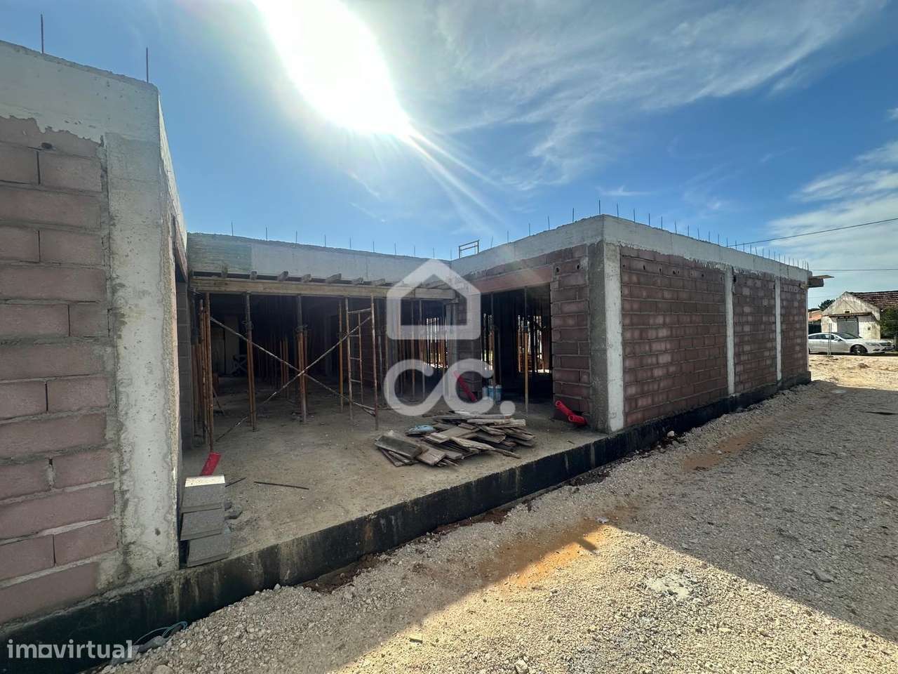 Moradia V3 Com Piscina em Construção - Grande imagem: 3/25