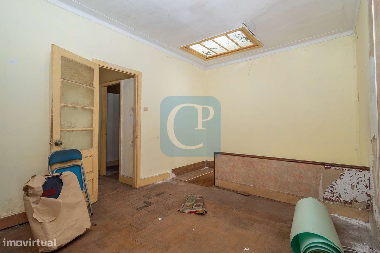 Moradia T4 para Restaurar, no centro de Matosinhos - Grande imagem: 5/23
