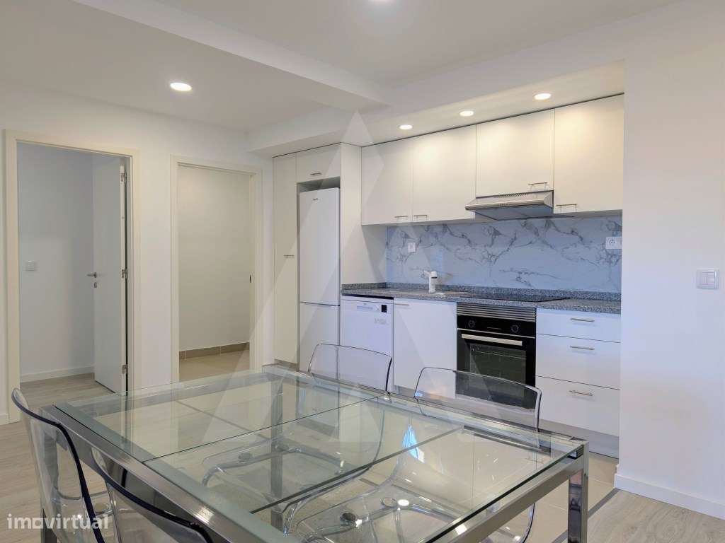 Apartamento T2 novo mobilado, em Aradas, a 5 minutos do Centro Come... - Grande imagem: 5/21