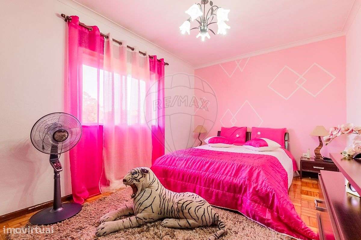 Moradia T12 para venda - Grande imagem: 2/27