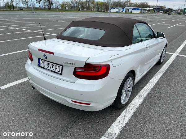 BMW Seria 2 220i Advantage - 10