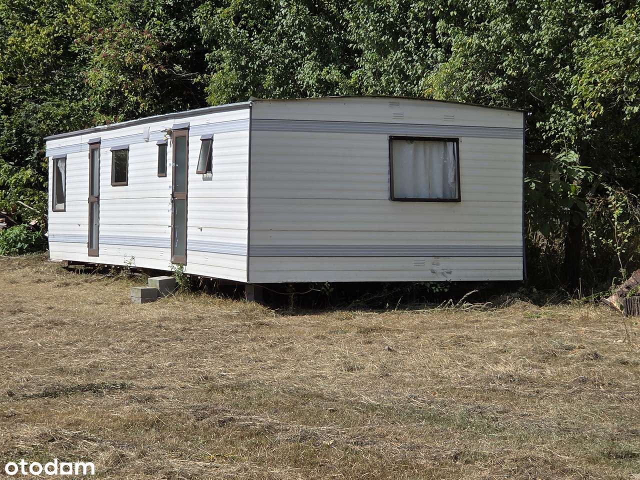 Atrakcyjna, uzbrojona działka pod budowę domu z prywatnym lasem-4