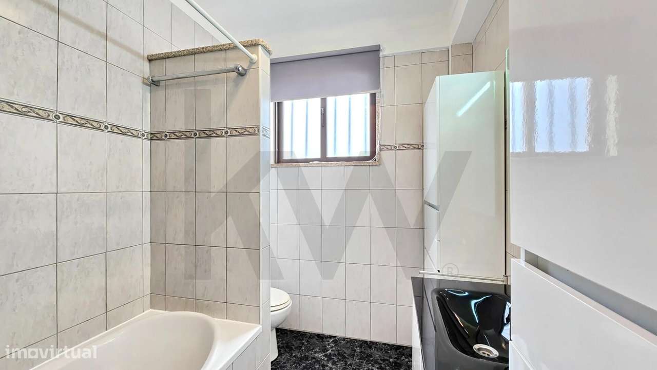 Apartamento T3 renovado no centro de Albergaria-27
