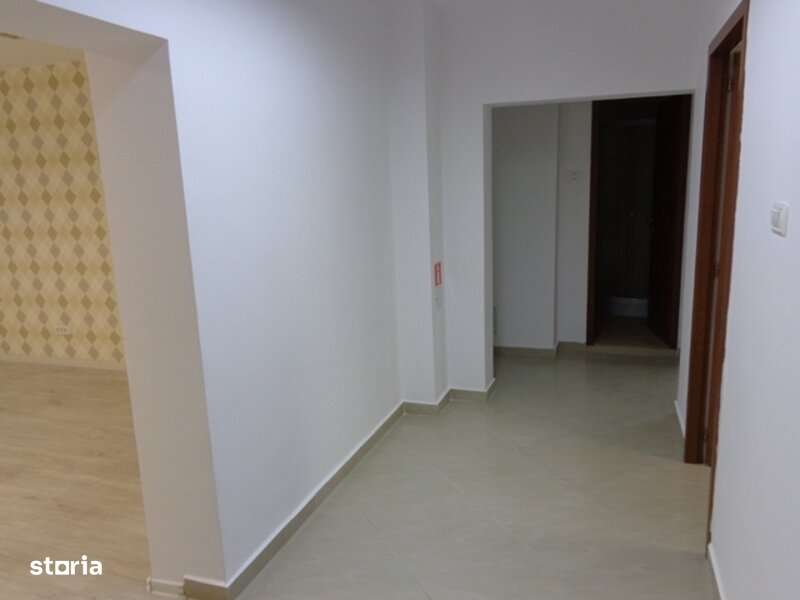 Unirii langa Sitraco-Center ap 3 cam  renovat  amenajat pentru birouri - Imagine principală: 4/7