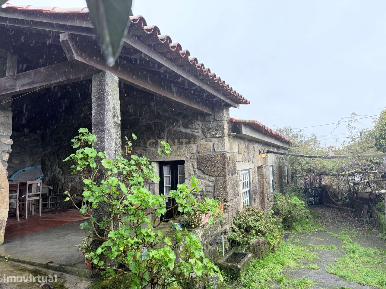 Moradia Rústica T3 em Pedra com Terreno de 1147 m² – Forjães - Grande imagem: 3/29