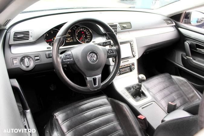 Volkswagen Passat CC 2.0 TDI BlueMotion Technology - 9