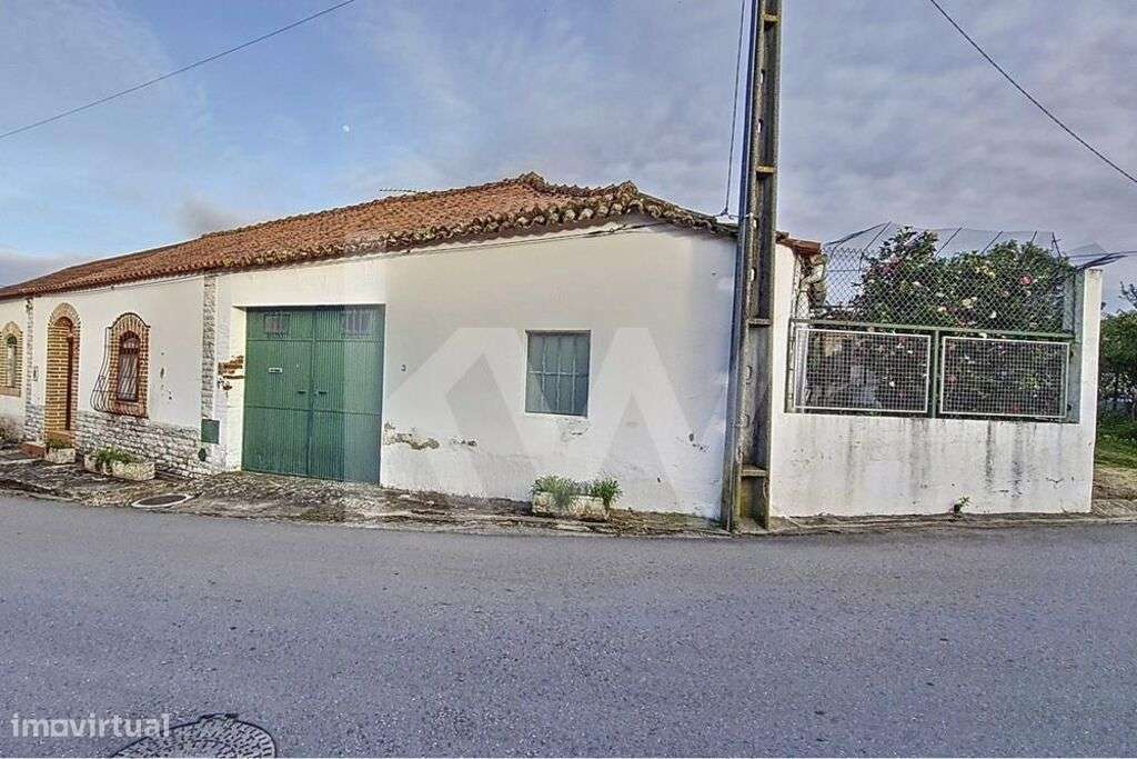 Conjunto de quatro imóveis urbanos com terreno e furo para venda na Ca - Grande imagem: 5/31