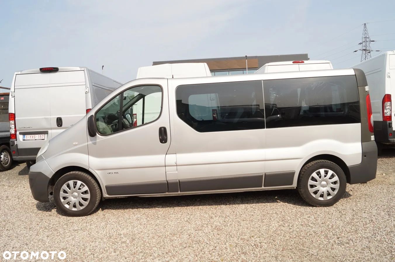 Renault Trafic - 1