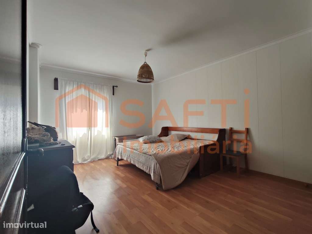 APARTAMENTO T2 MAIS ARRECADAÇÃO.-7