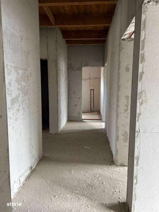 Casa individuala pe un singur nivel cu 743 mp. toate utilitatile Ciugu-15