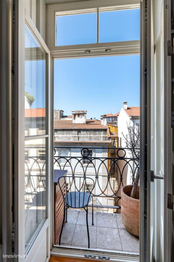 Estúdio - localizado em São Nicolau Porto - Grande imagem: 3/10