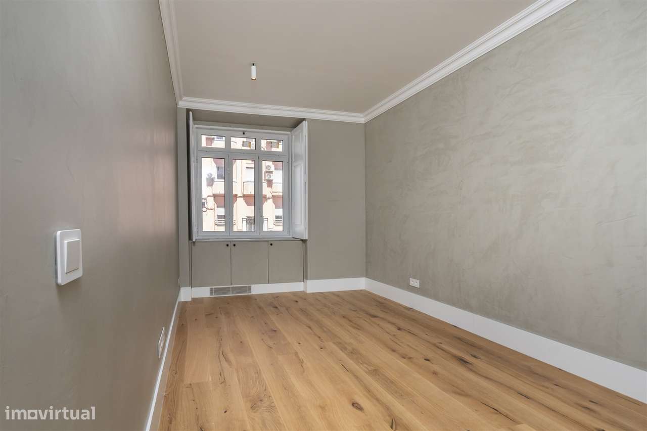 Apartamento T3 nas Avenidas Novas, Lisboa-19