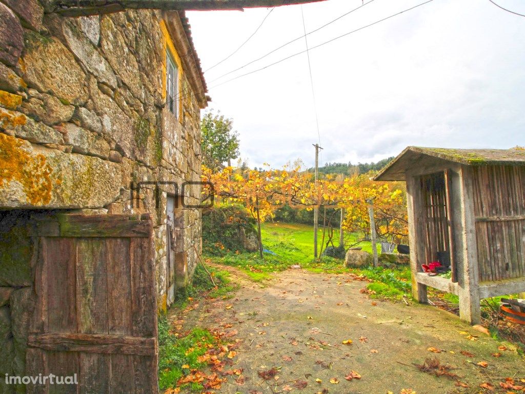 Duas casas do século 18 para restaurar - Terreno plano