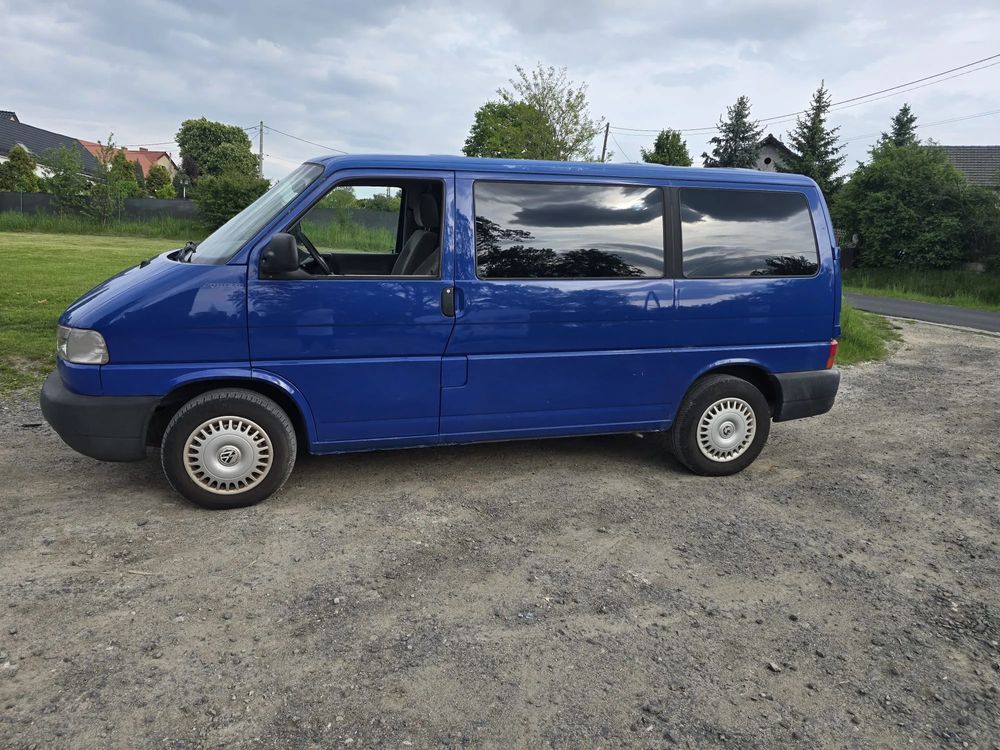 Volkswagen Caravelle Basis / CL 2002