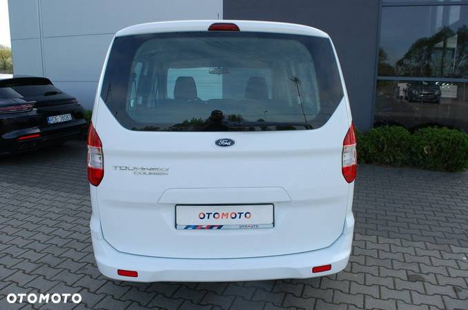 Ford Tourneo Courier - 13